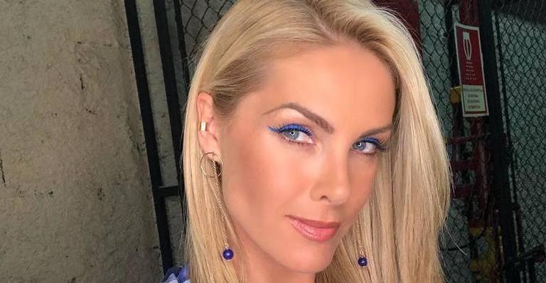 Ana Hickmann se derrete ao ver filho fantasiado para Dia das Bruxas: ”Amo meu vampirinho”