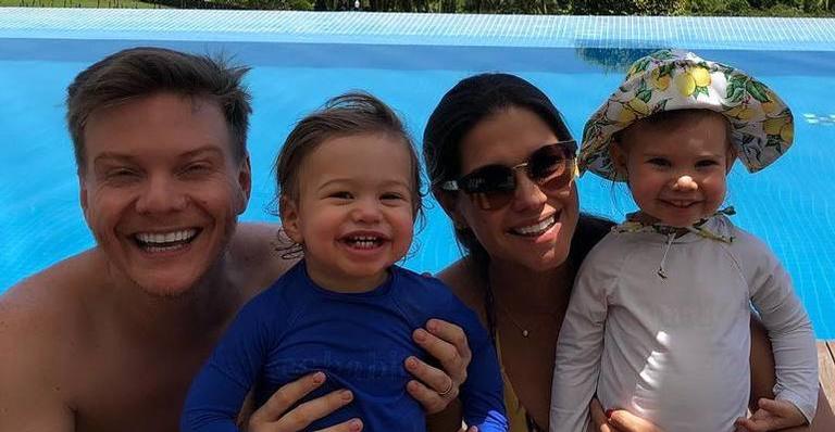 Thais Fersoza se derrete com momento de amor entre Melinda e Teodoro: ”Chamego de irmãos”