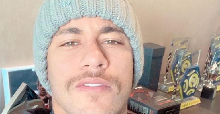 Disfarçado, Neymar Jr. cai no funk em Paris e item luxuoso de sua mansão chama a atenção
