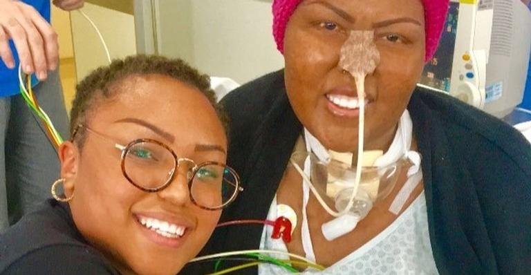 Com câncer, Deise Cipriano comemora aniversário no hospital em festa emocionante