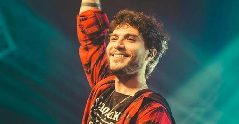 Sertanejo Bruninho, da dupla com Davi, assume namoro com empresária