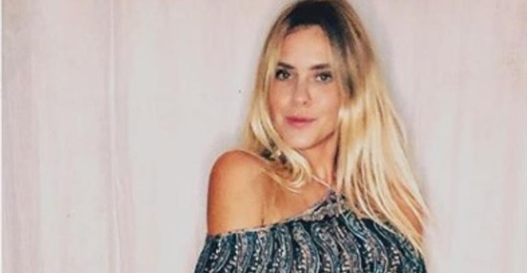 Carolina Dieckmann posa com sua “filha” em ‘O Sétimo Guardião’ e fãs se impressionam com semelhança