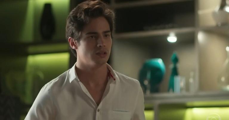Intérprete de Valentim, Danilo Mesquita muda o visual após fim de ‘Segundo Sol’