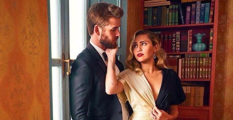 Único item sobrevivente do incêndio na casa de Miley Cyrus é letreiro escrito ”amor”