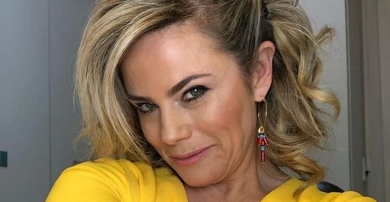 Aos 47 anos, Maria Cândida exibe corpão de biquíni após perder 12 kg e desabafa sobre aceitação