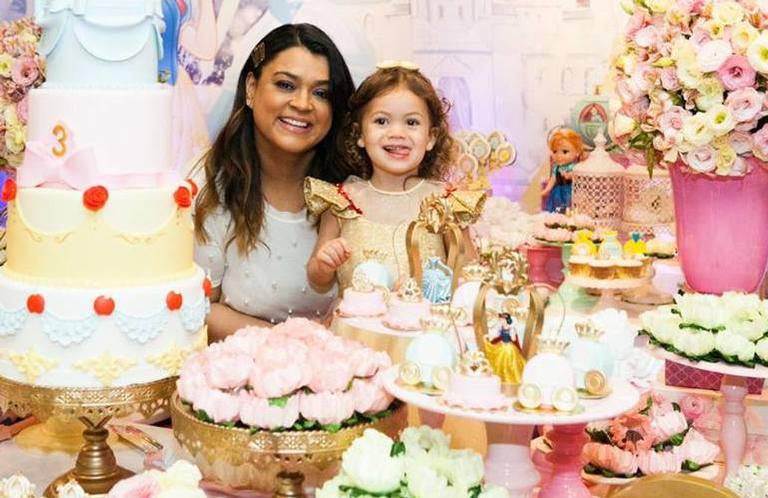 Preta Gil comemora aniversário da neta com festa luxuosa: ”Vovó mais feliz do mundo”