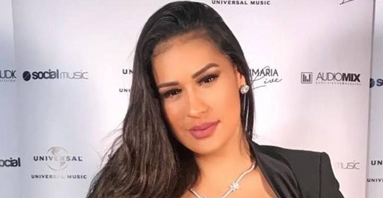 De dieta, Simone recebe conselho da mãe para emagrecer: ”Exercícios de dia e noite”
