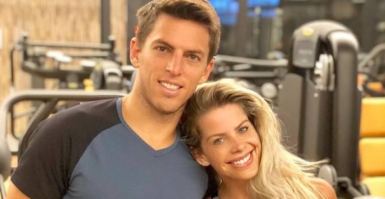 Noivo de Karina Bacchi entrega detalhes sobre casamento em local paradisíaco: ”Lugar especial”