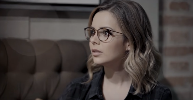 Sandy leva bronca da professora do filho na escola e dá explicações