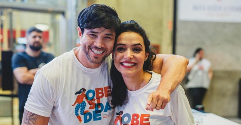 Campeão da ‘Dança dos Famosos’ agita Av. Paulista com aula de dança