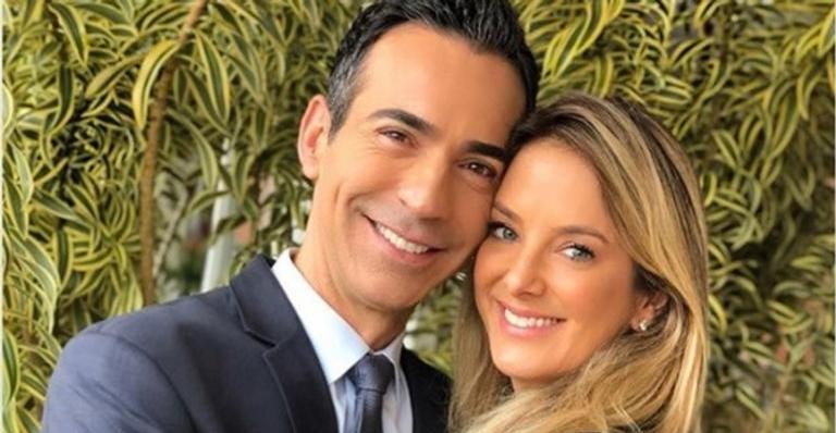 Cesar Tralli se derrete por Ticiane Pinheiro e Rafinha Justus em pintura: ”Amor em família”