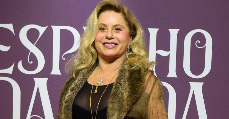 Vera Fischer festeja 67 anos ao lado dos colegas de elenco da novela ‘Espelho da Vida’