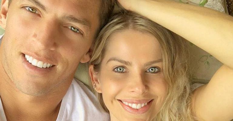 Karina Bacchi e Amaury Nunes fazem festa pré-casamento em Alagoas