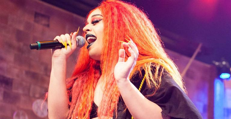 Gloria Groove relembra início da carreira: ”Era somente um menino gay que cantava muito bem”