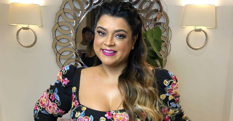 Preta Gil posa de biquíni, é atacada por hater e rebate: ”Cuida da sua vidinha”