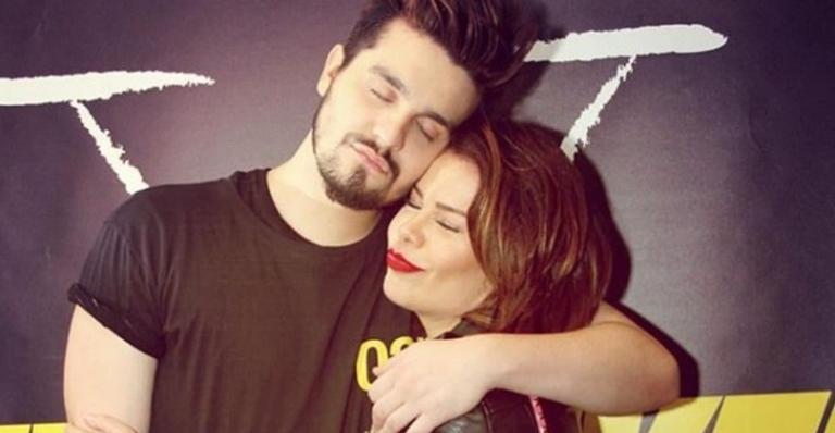 Na despedida de ‘Só Toca Top’, Fernanda Souza faz declaração para Luan Santana: ”Te amo muitão”