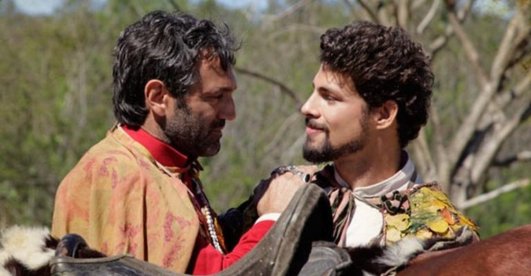 Globo volta com Cordel Encantado e Cauã Reymond homenageia Domingos Montagner