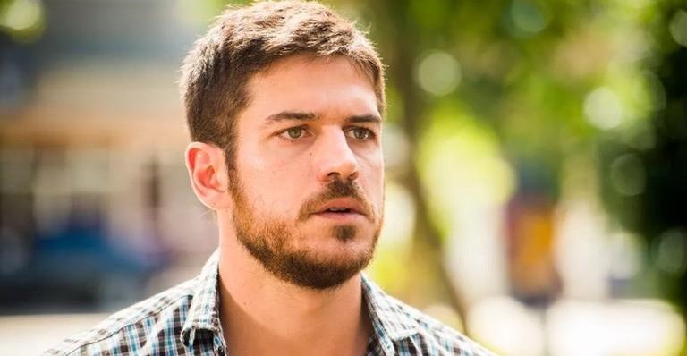 Marco Pigossi diz por que saiu da Globo e entrega segredo íntimo: ‘Acabando com a minha carreira’