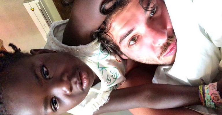 Gian Luca Ewbank se derrete pela sobrinha, Titi: ”Coração não aguenta”