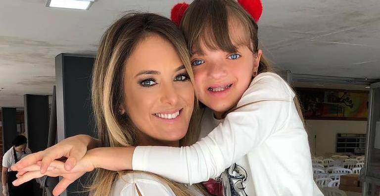 Ticiane Pinheiro se derrete com talento especial de Rafaella Justus: ”Minha cantora”