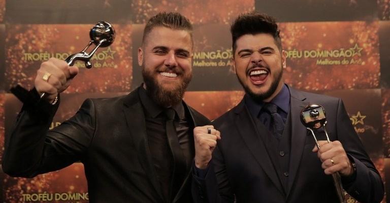 Zé Neto e Cristiano dedicam vitória no ‘Melhores do Ano’ a Bolsonaro: “Melhor presidente do país”