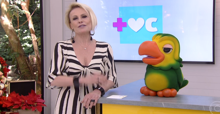 Ana Maria Braga elogia e parabeniza Silvio Santos no ‘Mais Você’