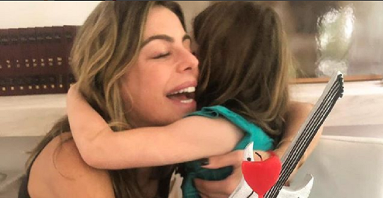 Daniela Cicarelli faz depoimento emocionante para filha de 6 anos