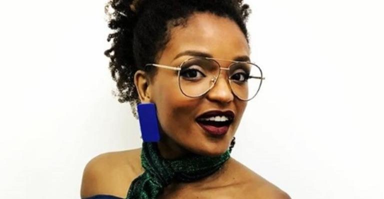 Ex-BBB Nayara de Deus se desespera ao esperar horas por quarto em hospital para mãe com câncer