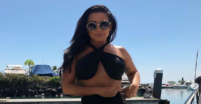 Scheila Carvalho mostra que está em ótima forma em rede social