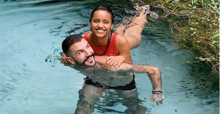 Namorando Wagner Santiago, Gleici Damasceno revela crush por ator global
