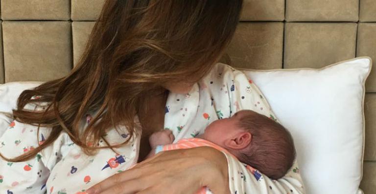 Sabrina Sato encanta em nova foto com a filha, Zoe: ”Momento preferido”