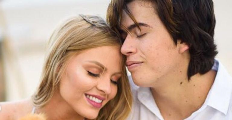 Luísa Sonza posa com Whindersson Nunes e fala sobre a vida de casada