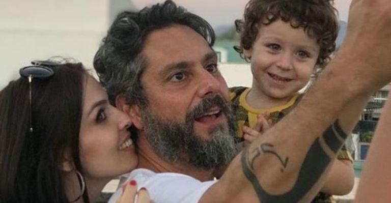 Alexandre Nero e Karen Brusttolin fazem festão para comemorar aniversário de 3 anos do filho Noah