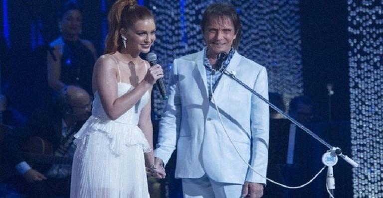 Roberto Carlos faz surpresa inesperada para Marina Ruy Barbosa