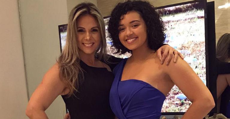 Carla Perez faz linda declaração no aniversário da filha, Camilly Victória