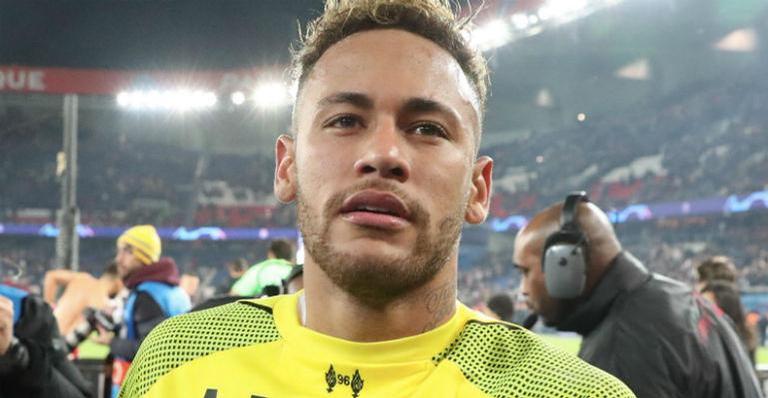 Com dreads, Neymar Jr. curte fim de ano no Brasil ao lado de amigos