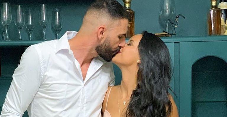 Gleici Damasceno rebate fã que acusou Wagner Santiago de namorar ex-BBB milionária por interesse