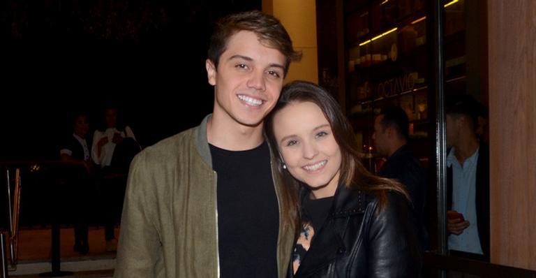 Leo Cidade se declara para Larissa Manoela em seu aniversário de 18 anos: ”Vai chegar muito longe”