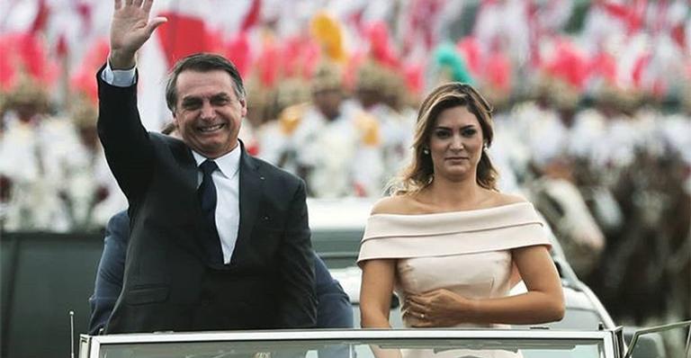 Michelle Bolsonaro encanta a web após fazer discurso em libras na posse da presidência do marido