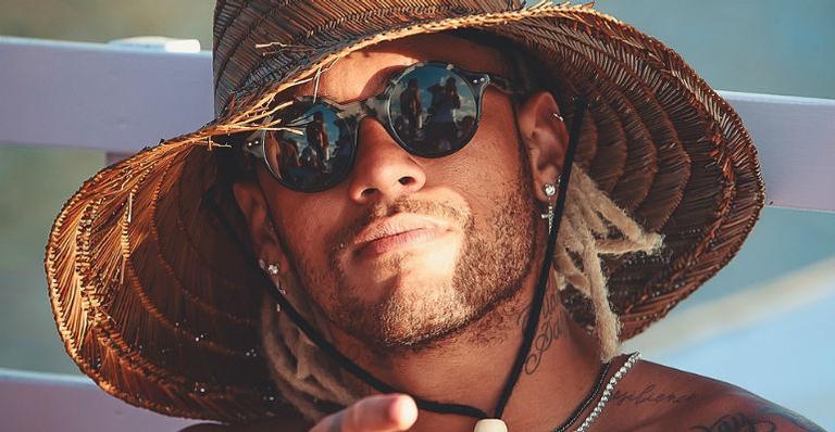 Neymar Jr. muda novamente o visual e dá adeus aos dreads: ”Até breve”