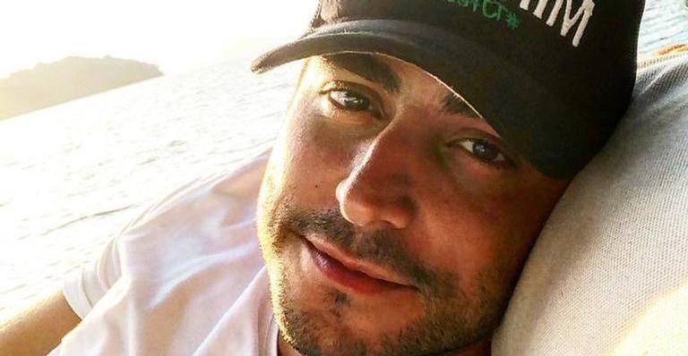 Thiago Magalhães, ex-marido de Anitta, manda recado sobre novo ano: ”Vamos fazer diferente?”