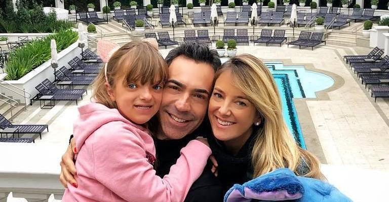 Casado com Ticiane Pinheiro, Cesar Tralli chama Rafinha Justus de filha e gera comoção na web
