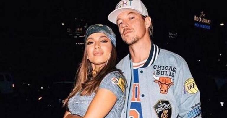 Será que vem hit por aí? Diplo posa com Anitta e brinca: ”O nome dela é Jenifer”