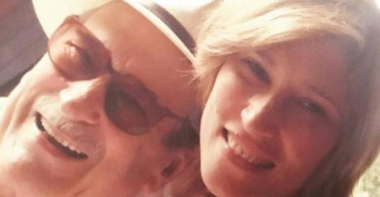 Beth Goulart faz emocionante homenagem ao pai, Paulo Goulart, no dia em que ele completaria 85 anos