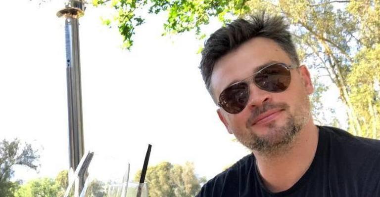 Tom Welling, de ‘Smallville’, posta primeira foto do filho recém-nascido