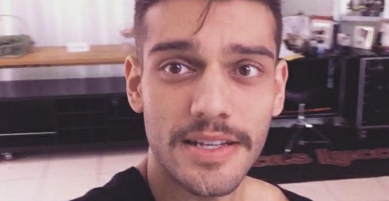 Aos 27 anos, Lucas Lucco já aposta em tratamento contra a calvície