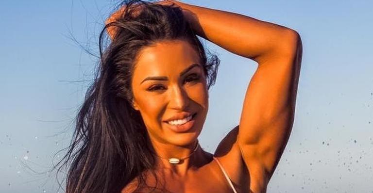 Irmã caçula de Gracyanne Barbosa tem corpão de dar inveja e possui fãs na web
