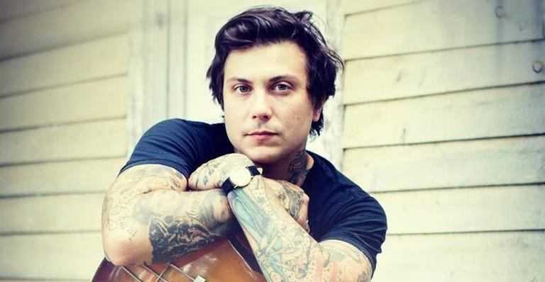 Frank Iero, do My Chemical Romance, vem ao Brasil em 2019