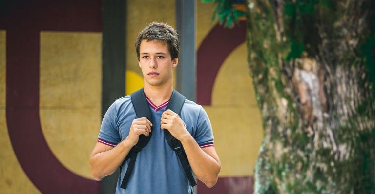 Ator que vive personagem gay em ”Malhação” sofre preconceito na internet