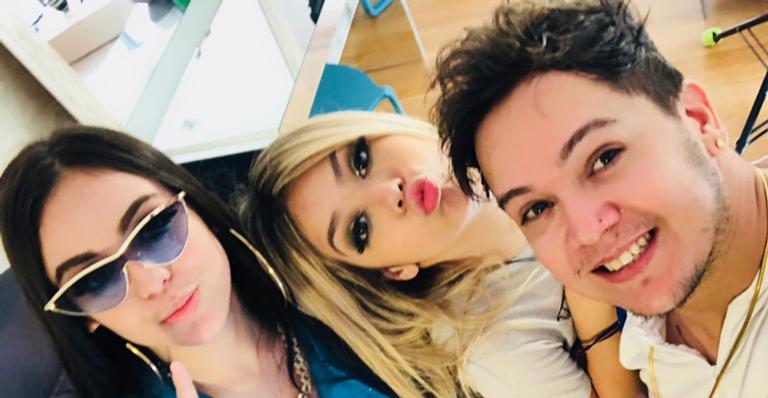Mãe de Mc Melody será responsável pela carreira da filha